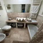 Guesthost - Charming Pool *
