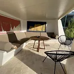 Guesthost - Charming Pool Porto Rotondo